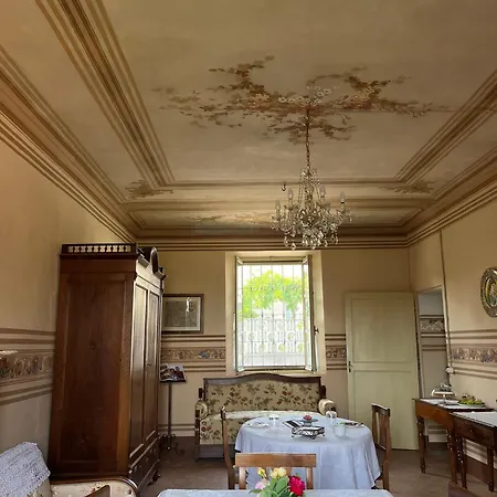 Bed and breakfast Pirulla 3*